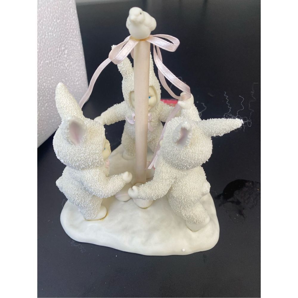 Vintage DEPT 56 Springtime Stories of the Snowbunnies "TRA-LA-LA" - NEW IN BOX!